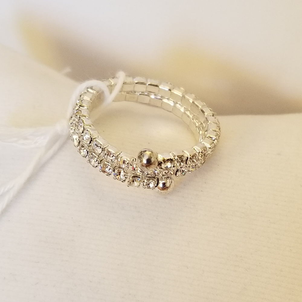 4/$35 NWT Glass Crystal Silver Plated Brass Ring - Picture 4 of 7